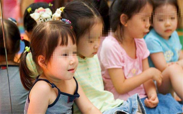 爸爸|爸爸姓“朱”,苦思冥想给女儿起了这名字,上学后孩子被同学嘲笑