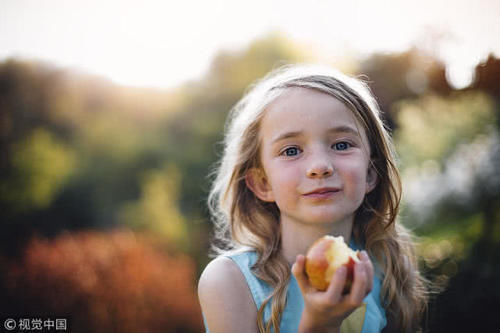 家长|为救六岁女童医生小心翼翼，家长一定不要额外损伤