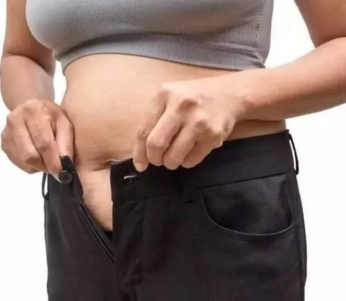 腹部|一胖毁所有,腹部脂肪的“克星”,坚持吃的人,瘦得裤子掉下来