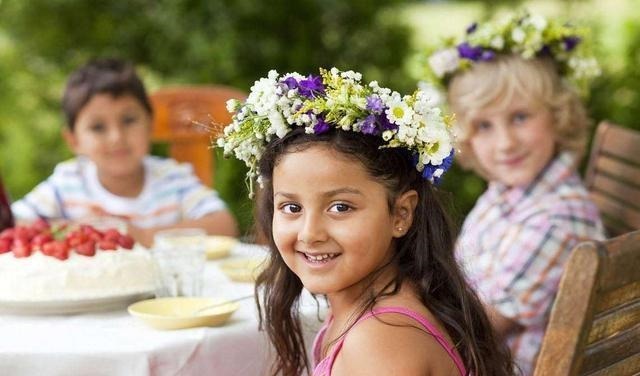 育儿|国外另类育儿经,原来娃还可以这么养,长见识了!