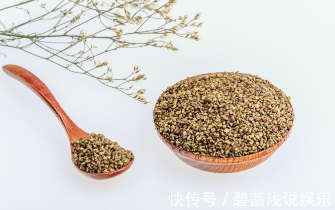 喝茶|人到中年更要注意养生,40岁到50岁的人喝茶,3种茶,值得品尝