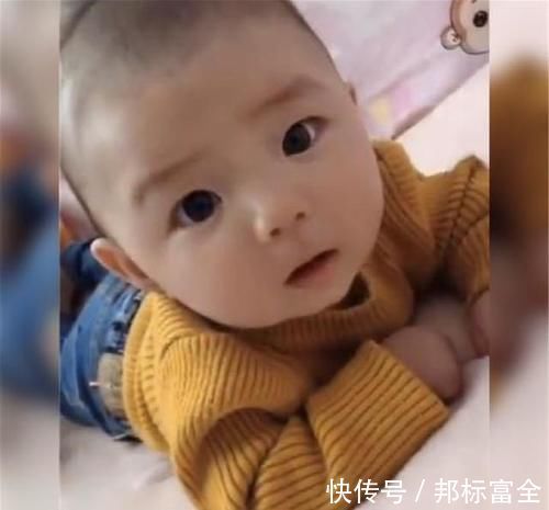 口腔|“黑脸宝宝”走红,长开后变成小帅哥,网友:还好父母忍住没扔