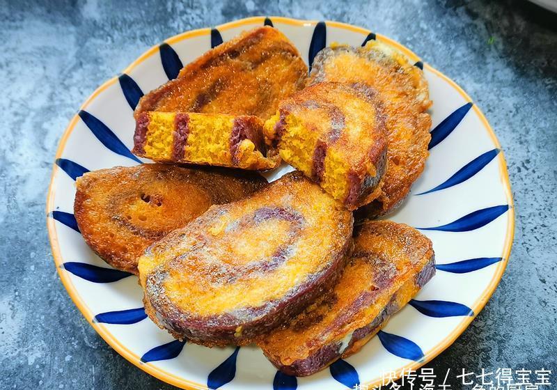 我家早餐简单,有粥有主食有小菜10分钟做好,网友:看着就想吃