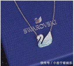 女朋友|施华洛世奇小天鹅项链送给女朋友合适吗?