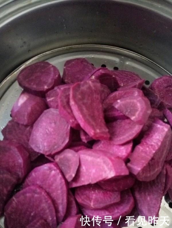 “它”两手一卷比包子还香!闺女隔三差五点名要吃,香甜软糯!