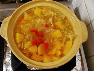 银耳|天然“吸脂王”被发现,媳妇产后隔三差五吃一次,半月夺回小蛮腰