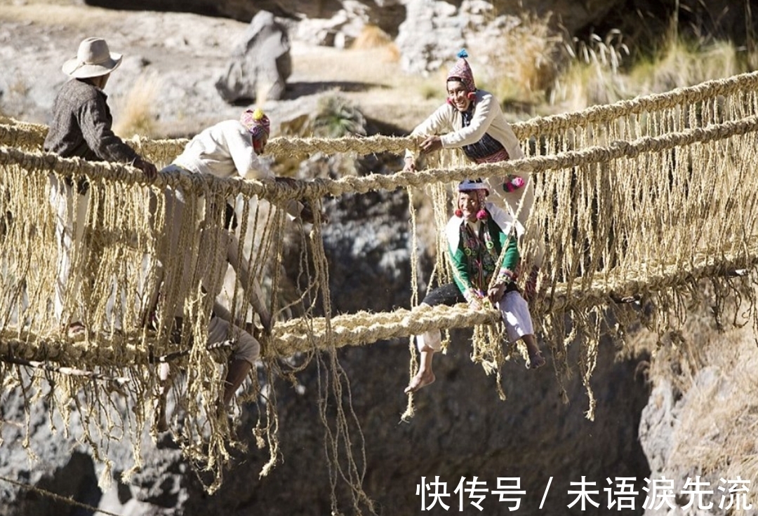 悬崖|悬崖上“草绳桥”你敢走？历经500年风雨不垮，能同时行走几十人