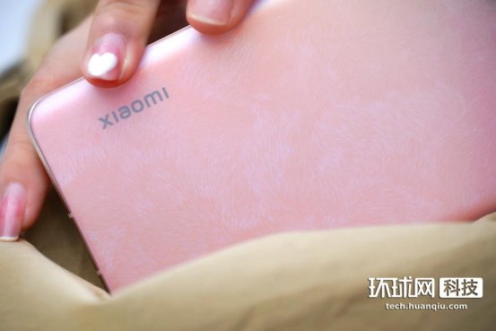 cop|Xiaomi Civi 开箱图赏：兼顾轻薄与颜值 美颜效果名副其实