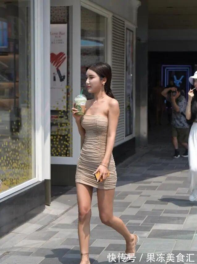 时髦 有“小肚子”又何妨?夏日必备“褶皱裙”,化解烦恼易如反掌!