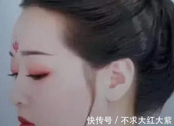 小姐姐|路人小姐姐大改造,妆后连化妆师都愣了,网友:撞脸杨贵妃了