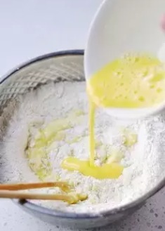 手擀面，只需多加一种原料，面条好吃又筋道，你真的知道吗？