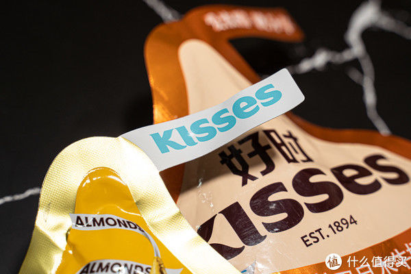 小伊蒂之屋??KISSES，巧克力般可爱的眼影评测