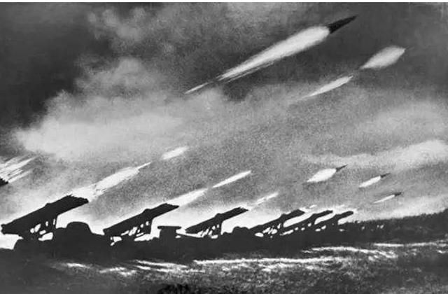 火箭弹|德军最忌惮的苏式装备，一秒160发火箭弹，志愿军用来重创美军