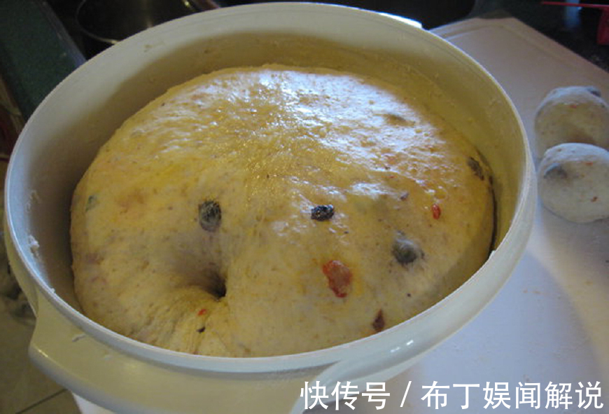 面包|早餐，别再做面饼了，试试这面包，咬一口满嘴喷香，家人都爱吃！