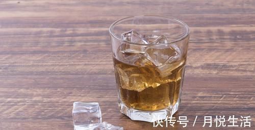嘌呤|给爱喝酒的人提个醒:3种人哪怕酒瘾再大,也要尽早戒酒