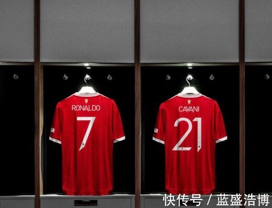 号码|卡瓦尼主动让曼联7号给C罗难能可贵!名宿曝球员迷信,为号码打架!
