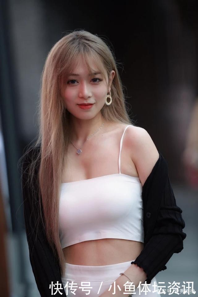 白色|高高瘦瘦的白色长裙美女