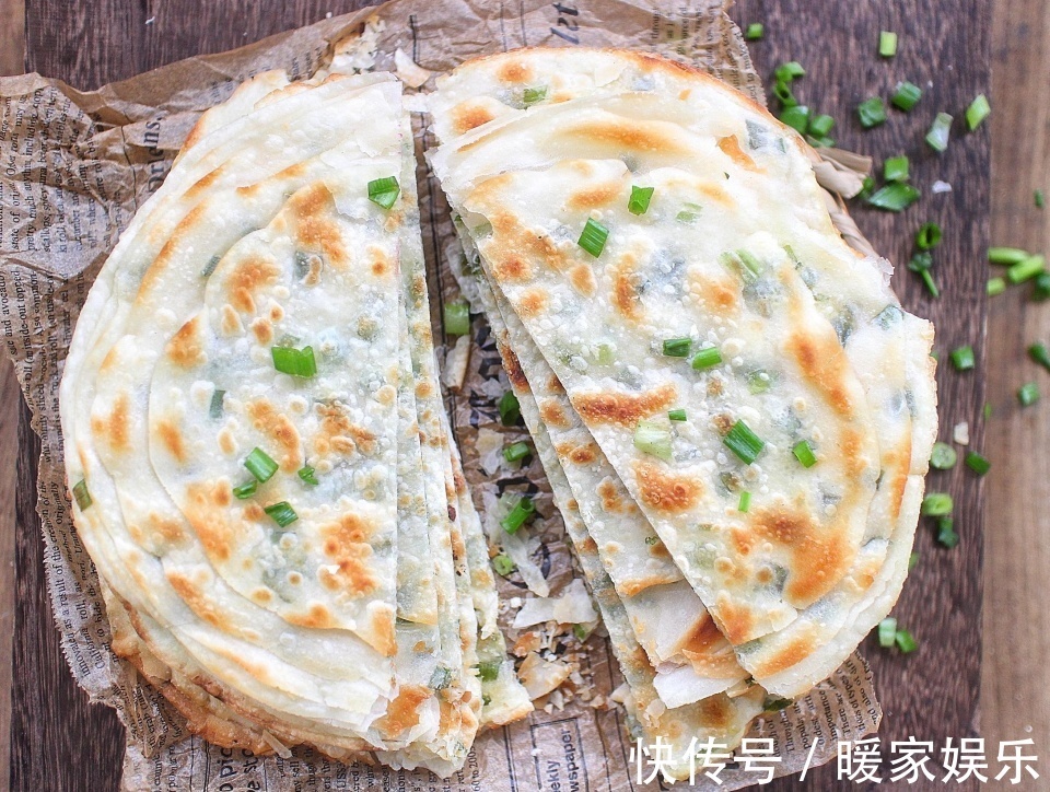 不揉面不发面,两分钟教会你做喷香好吃的葱油饼,从此早餐不用愁