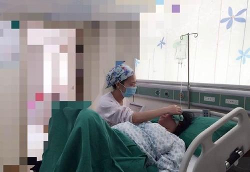 产妇|分娩结束后,男医生又把手伸进产妇肚子里,别急骂医生是为了你好