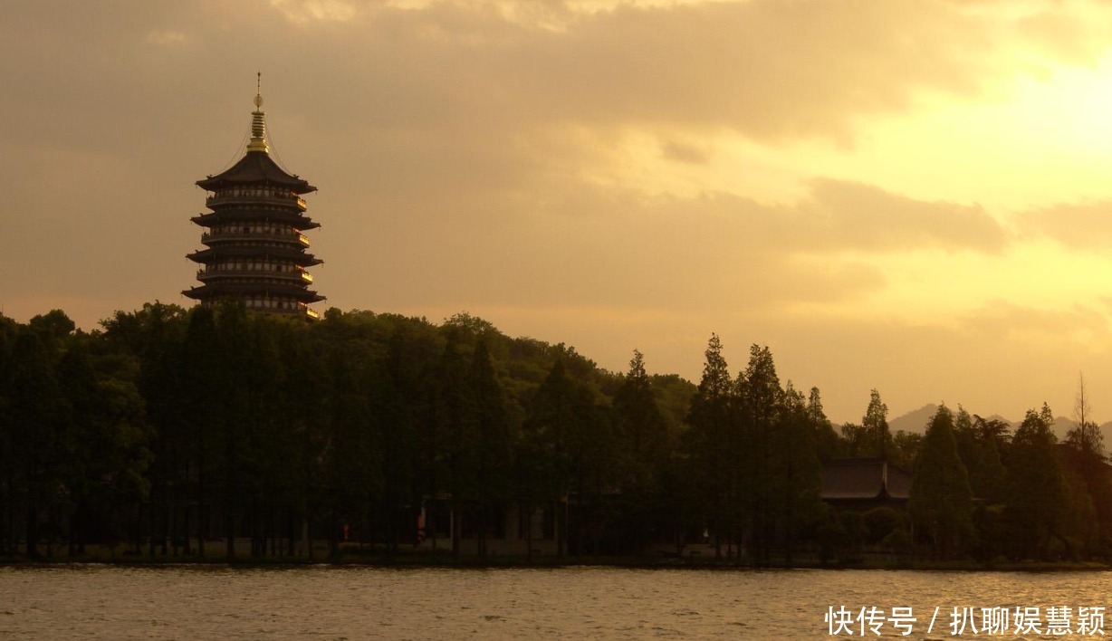 传说|传说中镇压白娘子的雷峰塔：先遭倭寇放火焚毁，最后被老百姓拆掉