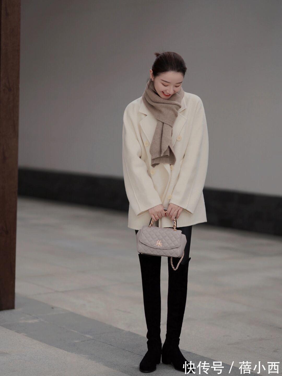 脖颈 “短大衣”才是小个子女生的冬日必备,配半身裙、裤子优雅又高级