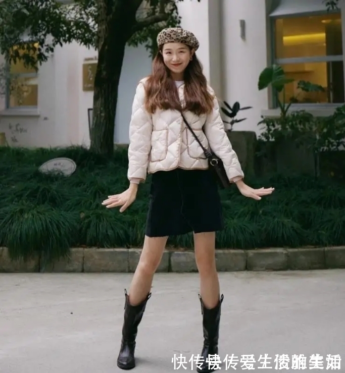 运动裤 今年冬季,羽绒服流行穿“短”不穿长,学会这样搭配,真显高