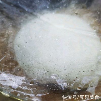 正宗地道的简单易学葱油饼做法，速来围观