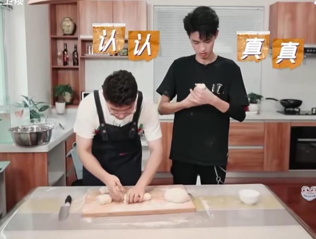 秦霄贤|周九良的德云干饭王称号要易主,杨九郎后来居上