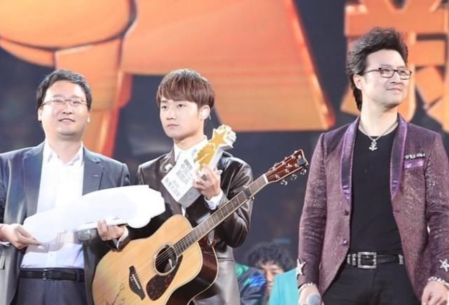 天空之城|曾是中国好声音冠军，如今参加《创造营》，却默默无闻、毫不出众