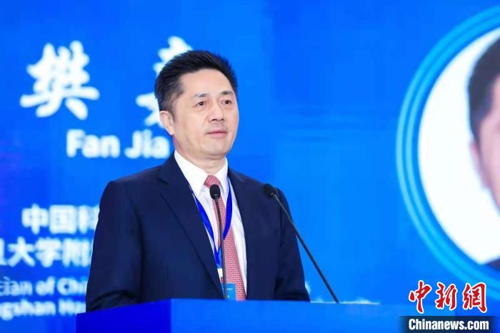 联影|AI赋能医疗数字化转型 全智能化健康生态浮现