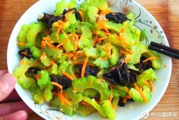 这8道凉菜，做法简单美味，聚会时比大鱼大肉受欢迎