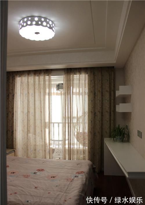 亲戚家160平新房,没想到一进门就惊艳了,客厅实在漂亮!