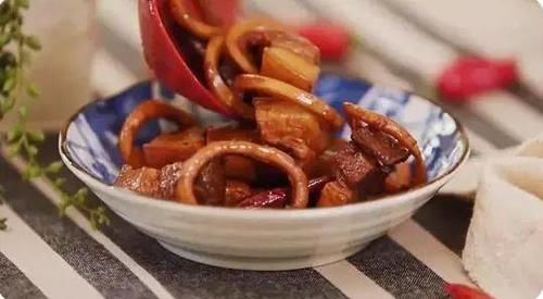  红烧肉|红烧肉不好吃？那是你不会烧，几十年的老一套，试试这样做！