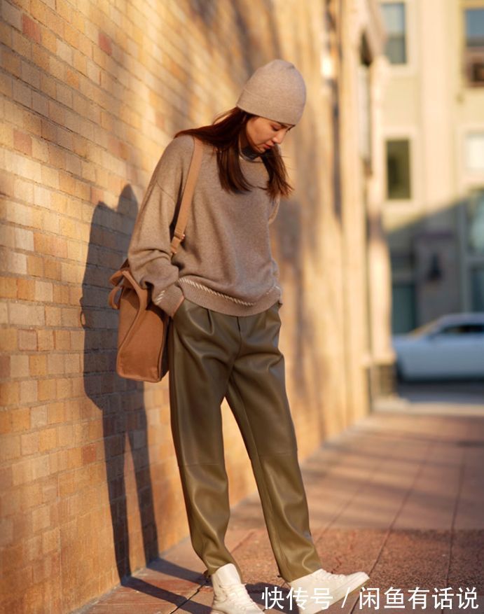 廉价感 见过世面的中年女人,冬天很少穿这4种“裤子”,会显土气又廉价