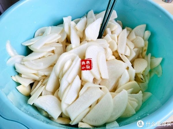 又到一年腌制萝卜干的季节，给肉都换的美味，您安排上了没