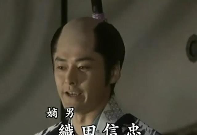 明智光秀|“本能寺之变”爆发时，织田信长为什么先怀疑是儿子造反？