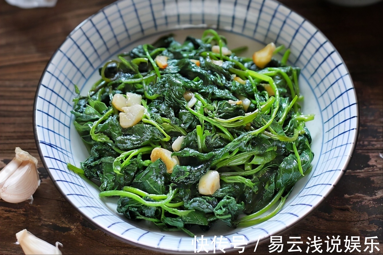 红薯|炒红薯叶,不能直接下锅炒,教你一招,红薯叶香嫩爽口,不发黑