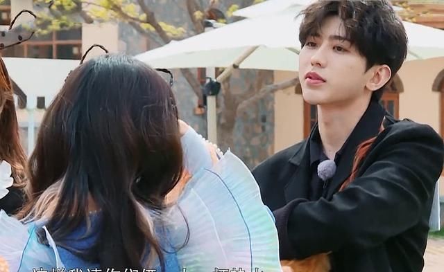 才刚回归《奔跑吧》就被骂 是内娱玩不起还是宋雨琦不守规则?