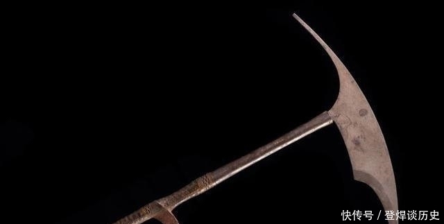 敌人|猎头族极其信赖的砍头斧,形制古怪特殊,但只需一击就能斩下人头