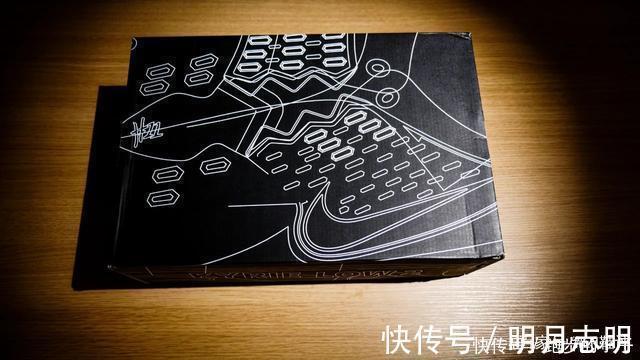 前后掌|600块前后掌双气垫!Nike再次诠释团队款比签名鞋好