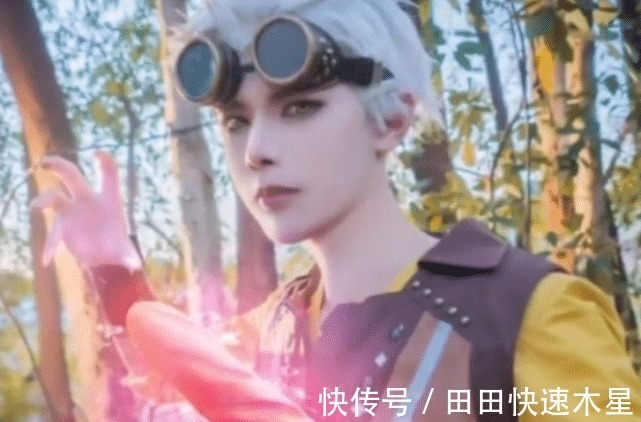 史莱克七怪|斗罗大陆终于在现实中找到史莱克七怪,朱竹清完美还原,唐三气质爆棚!