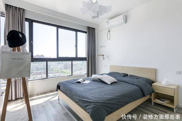 现代风|94平现代风三居室,拆了沙发墙做了一个玻璃书房