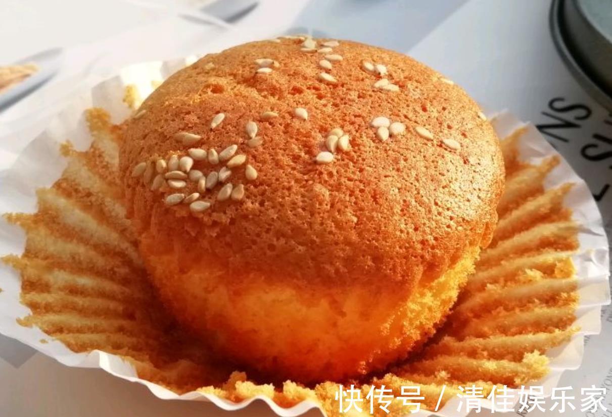 简单3步教你做老式鸡蛋糕，蛋清蛋黄不用分离，做法超简单
