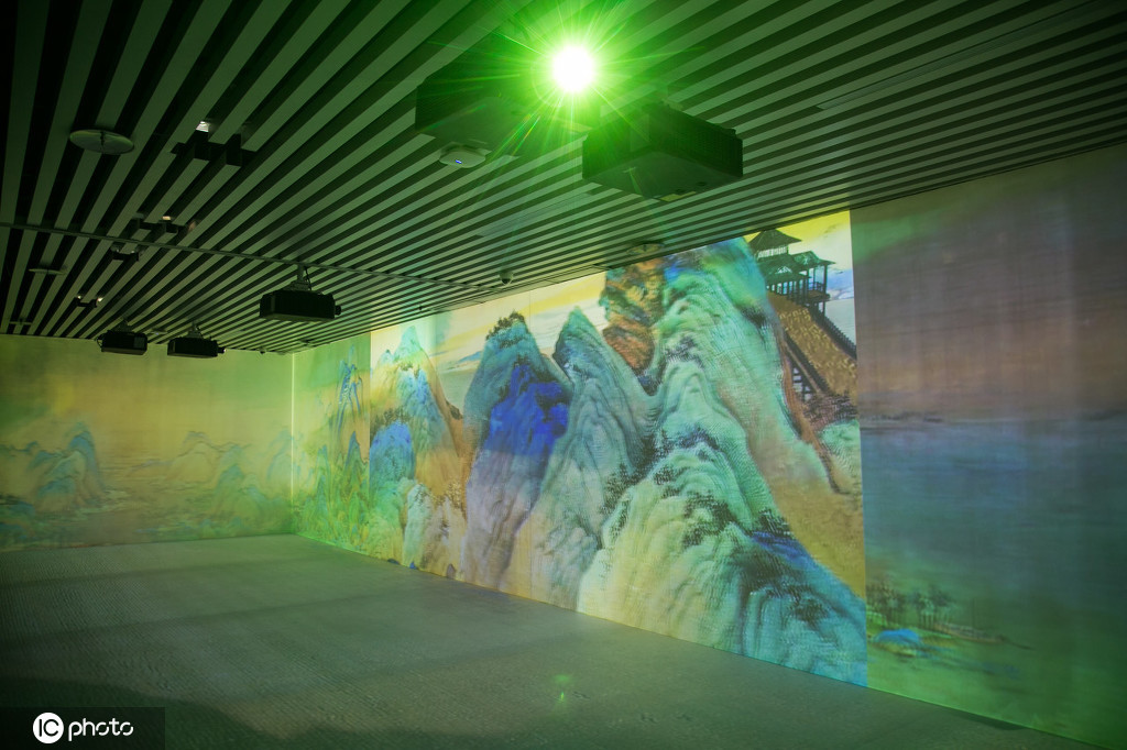 OBOO鸥柏丨展厅展馆有保障智慧显示终端智能调研白皮书报告