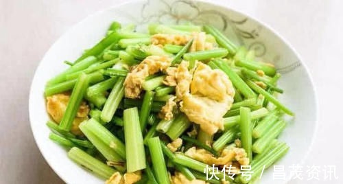 维生素c|女性想要皮肤好,常吃3种食物,美容护肤,排毒清肠,越吃越年轻