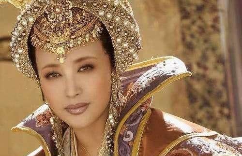 抄家|宰相写密信被抄家，众人不解，武则天大怒将“青鹅”二字拆开念