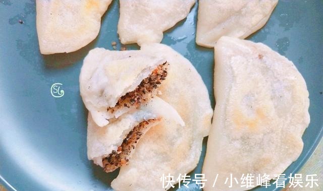 小点心|糯米粉这样吃真过瘾,手不沾面,搅一搅,太香了,出锅就抢光