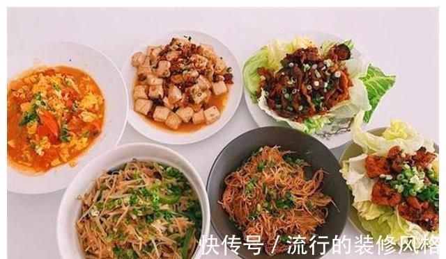 西红柿|老公打工带20万回家,我特意下厨做了一桌菜,上桌后我哭着赶他