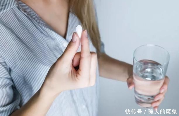 降压药|降压药什么时候吃比较好,早上还是晚上?或许很多人都做错了