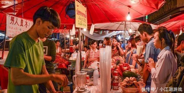 夜市|泰国清迈夜市,平民“美食天堂”,市民和游客争相“寻味觅食”